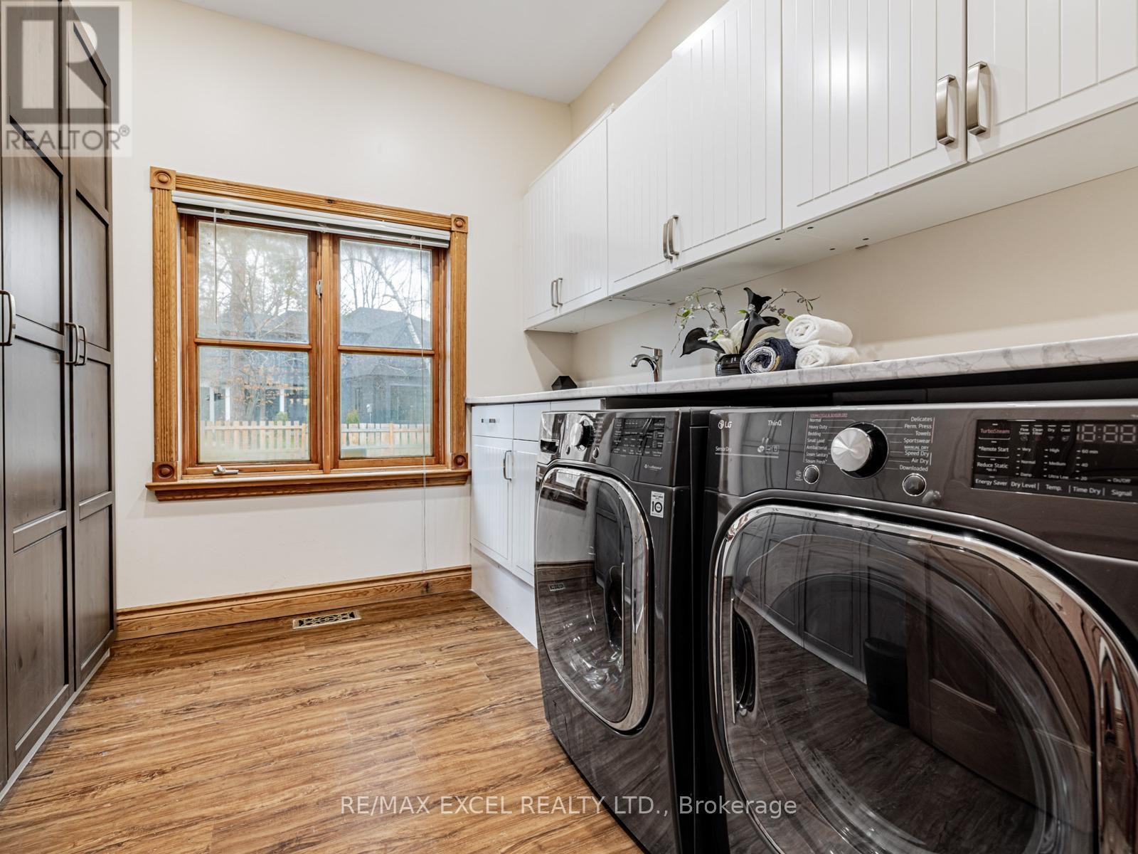 












4138 19TH AVENUE

,
Markham,




Ontario
L6C1M2

