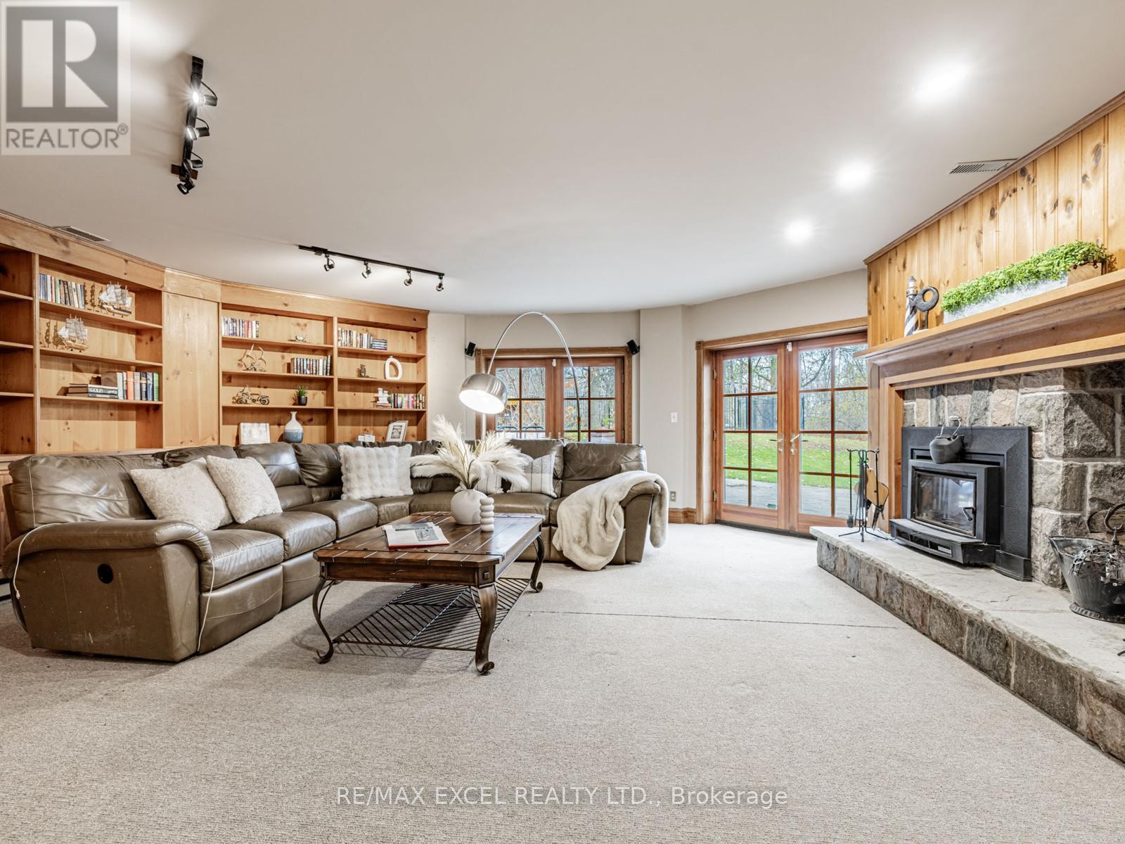 












4138 19TH AVENUE

,
Markham,




Ontario
L6C1M2

