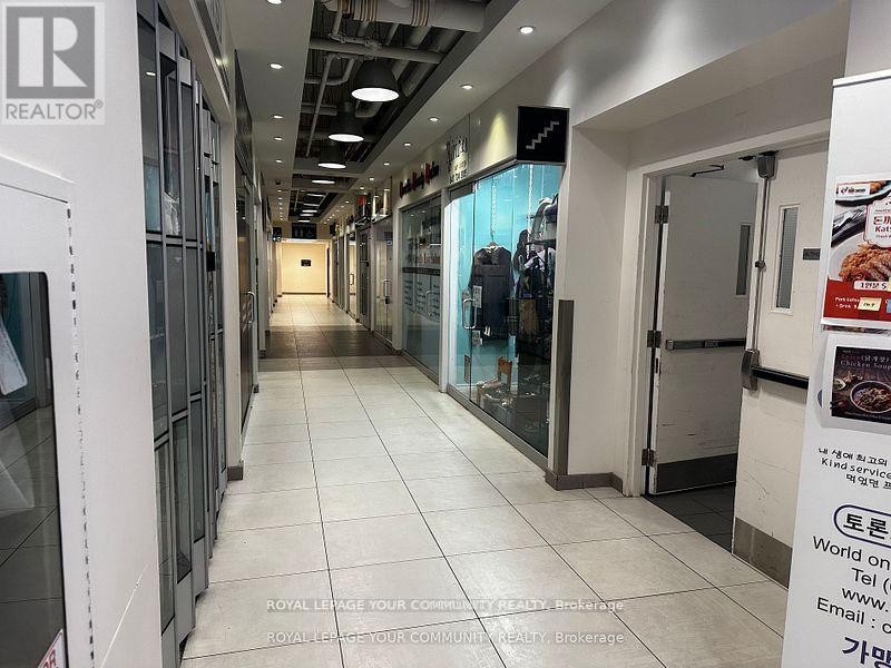 












#256 - 7181 YONGE STREET

,
Markham (Thornhill),




Ontario
L3T0C7

