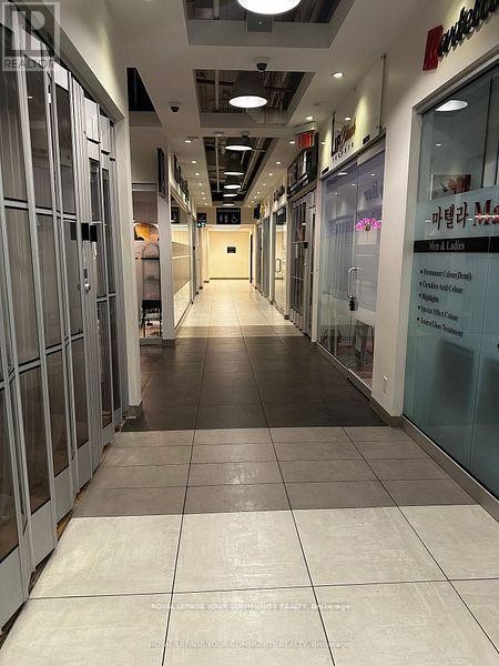 












#256 - 7181 YONGE STREET

,
Markham (Thornhill),




Ontario
L3T0C7

