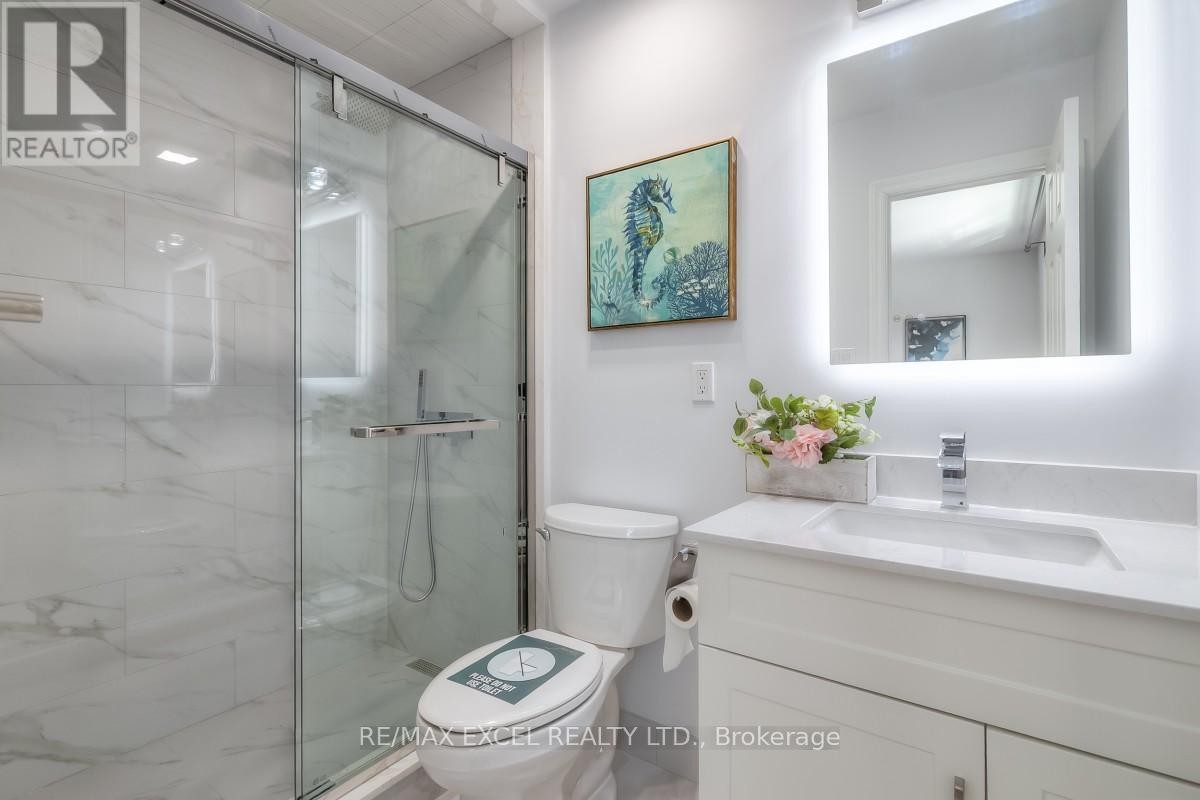 












310 RAYMERVILLE DRIVE

,
Markham (Raymerville),




Ontario
L3P6N9

