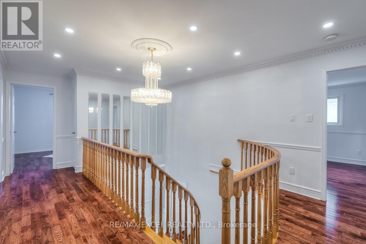 












310 RAYMERVILLE DRIVE

,
Markham (Raymerville),




Ontario
L3P6N9

