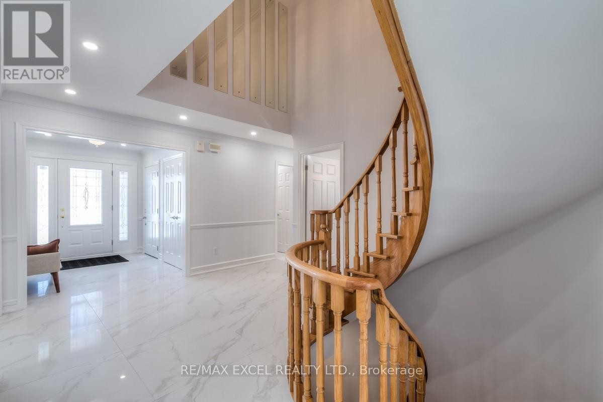 












310 RAYMERVILLE DRIVE

,
Markham (Raymerville),




Ontario
L3P6N9

