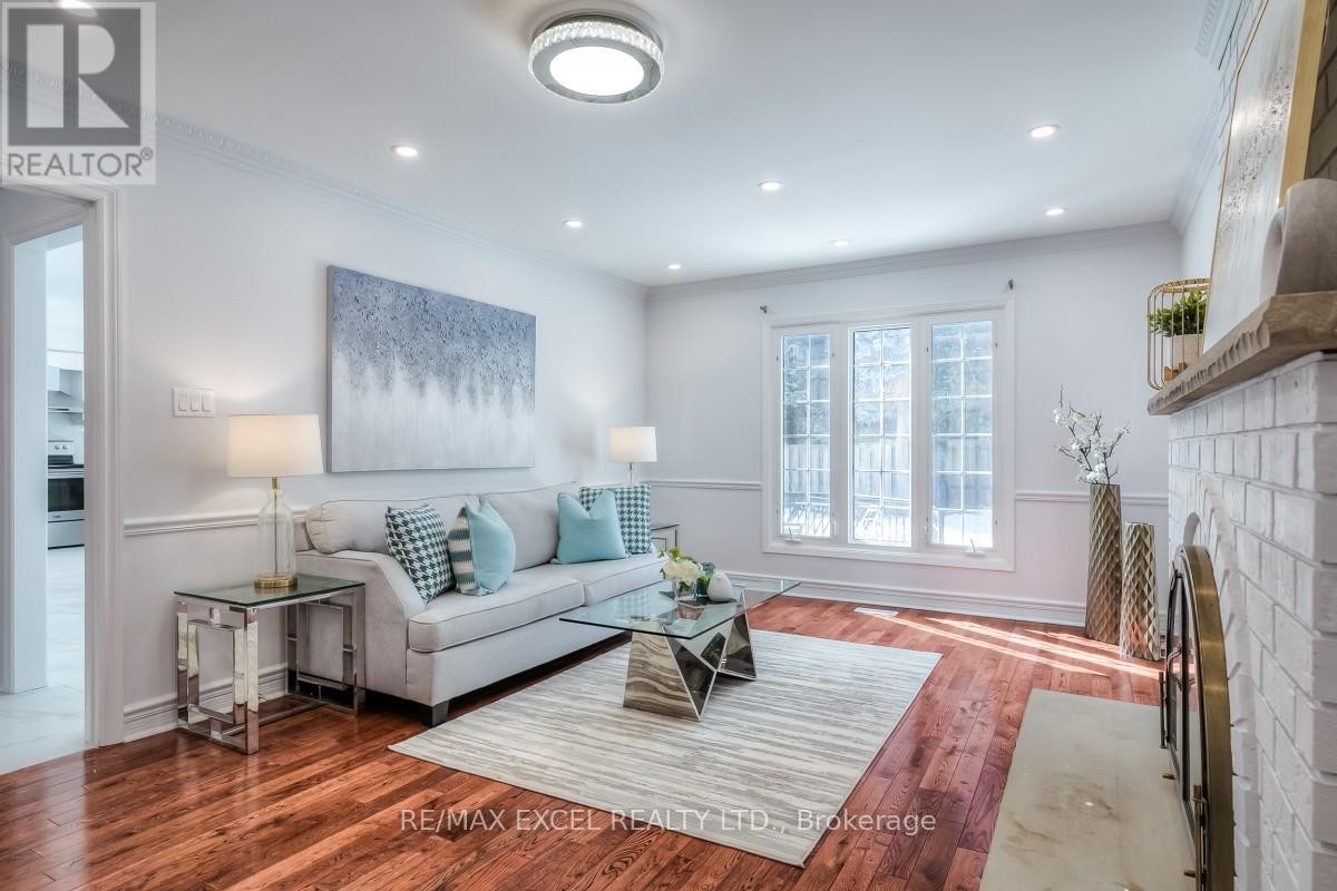 












310 RAYMERVILLE DRIVE

,
Markham (Raymerville),




Ontario
L3P6N9

