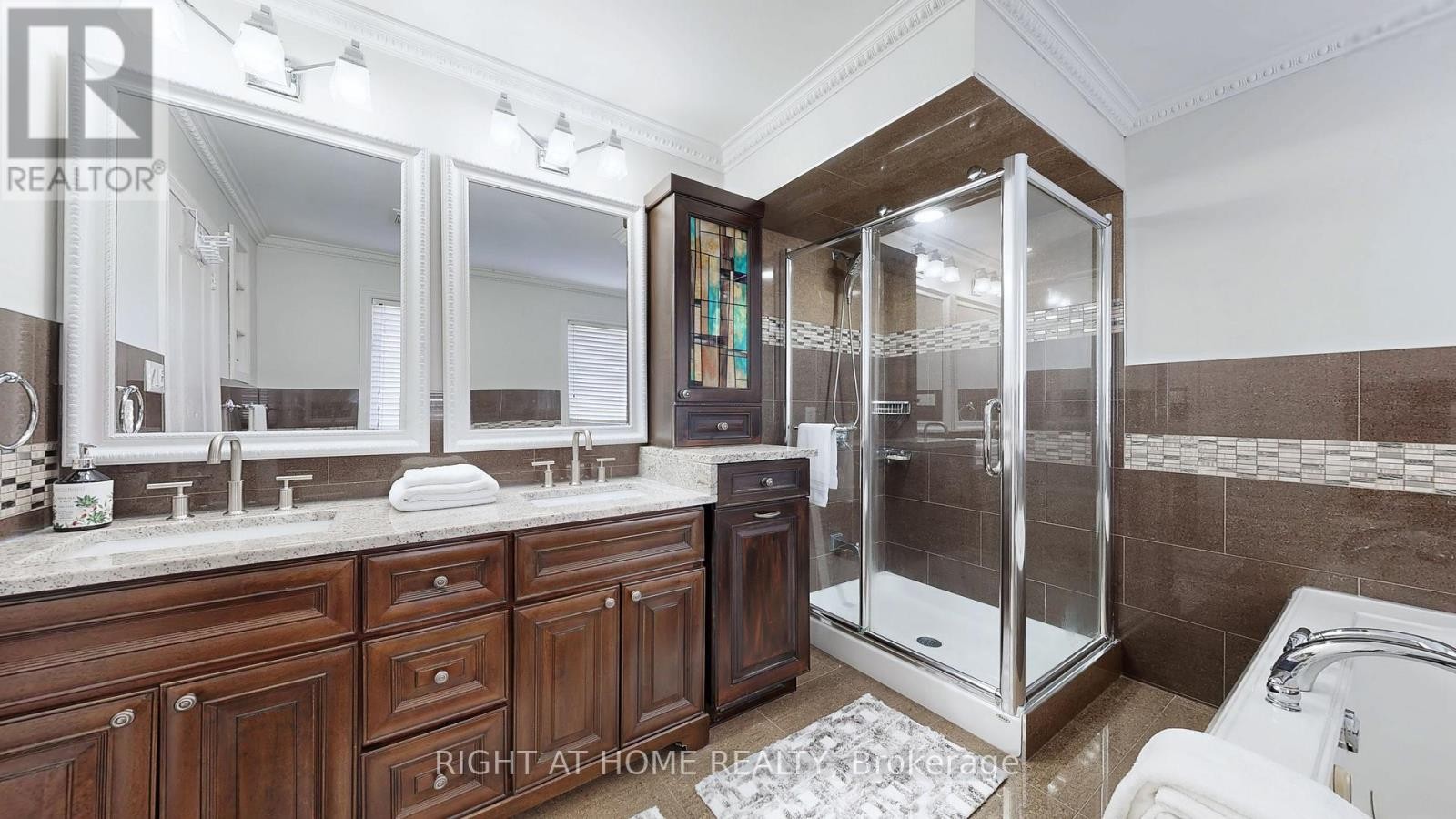 












419 ELSON STREET

,
Markham (Cedarwood),




Ontario
L3S4T8

