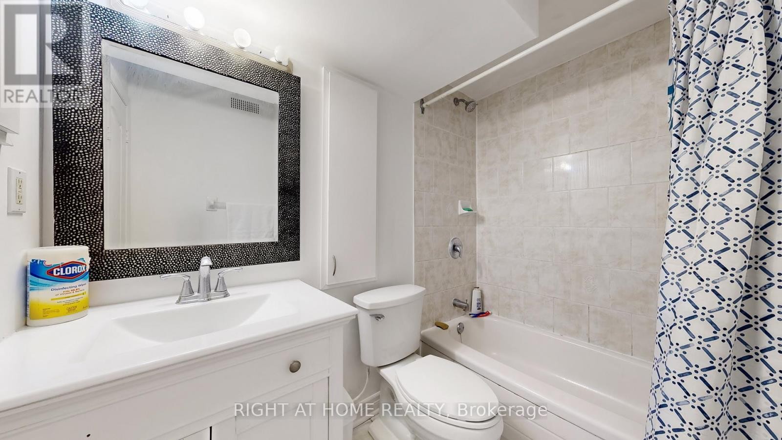 












419 ELSON STREET

,
Markham (Cedarwood),




Ontario
L3S4T8

