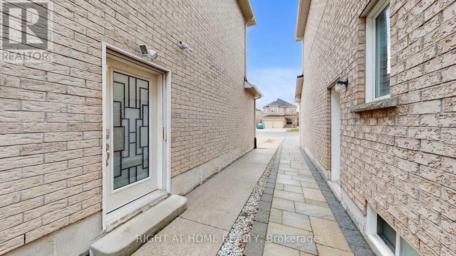 












419 ELSON STREET

,
Markham (Cedarwood),




Ontario
L3S4T8

