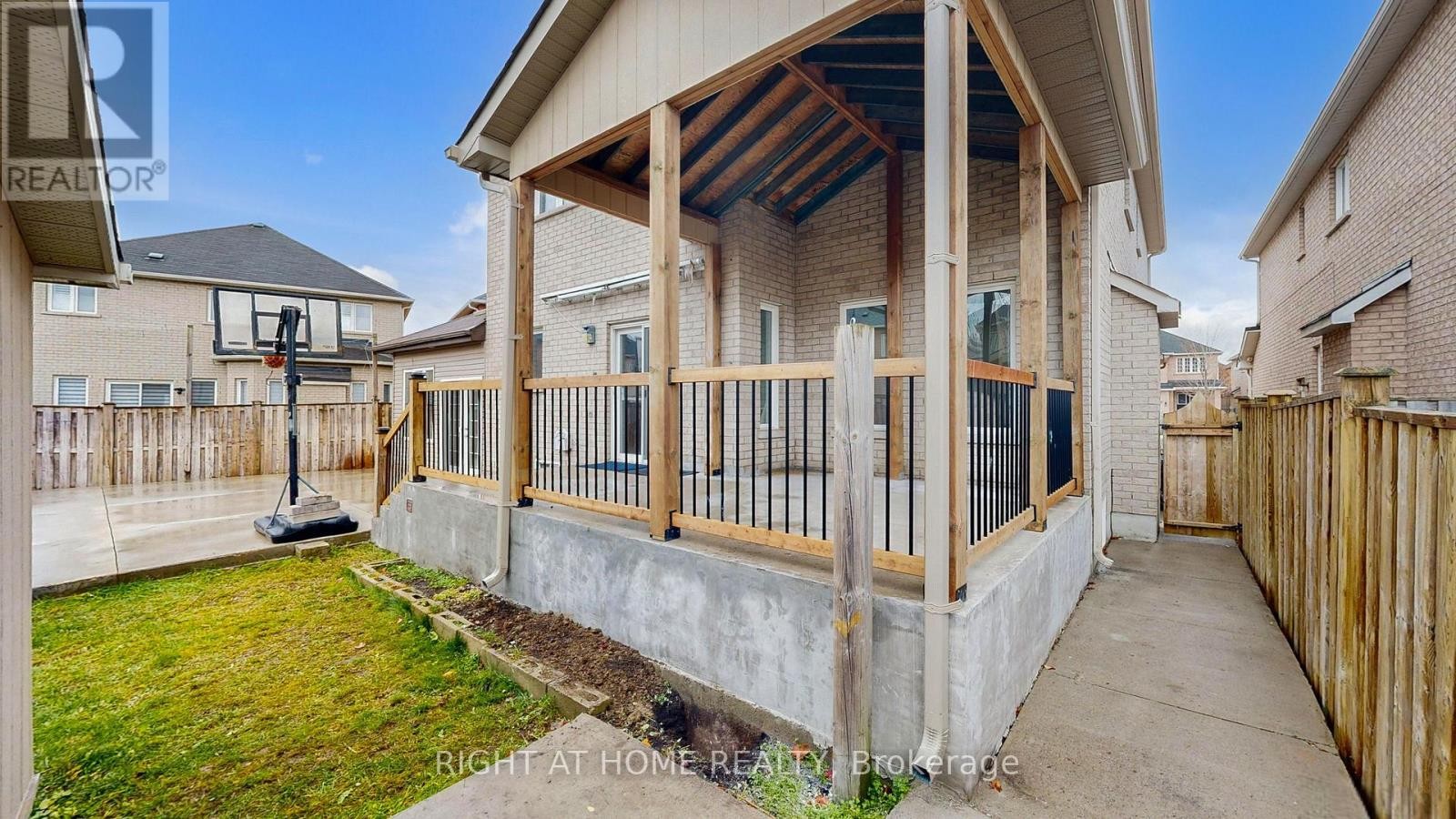 












419 ELSON STREET

,
Markham (Cedarwood),




Ontario
L3S4T8

