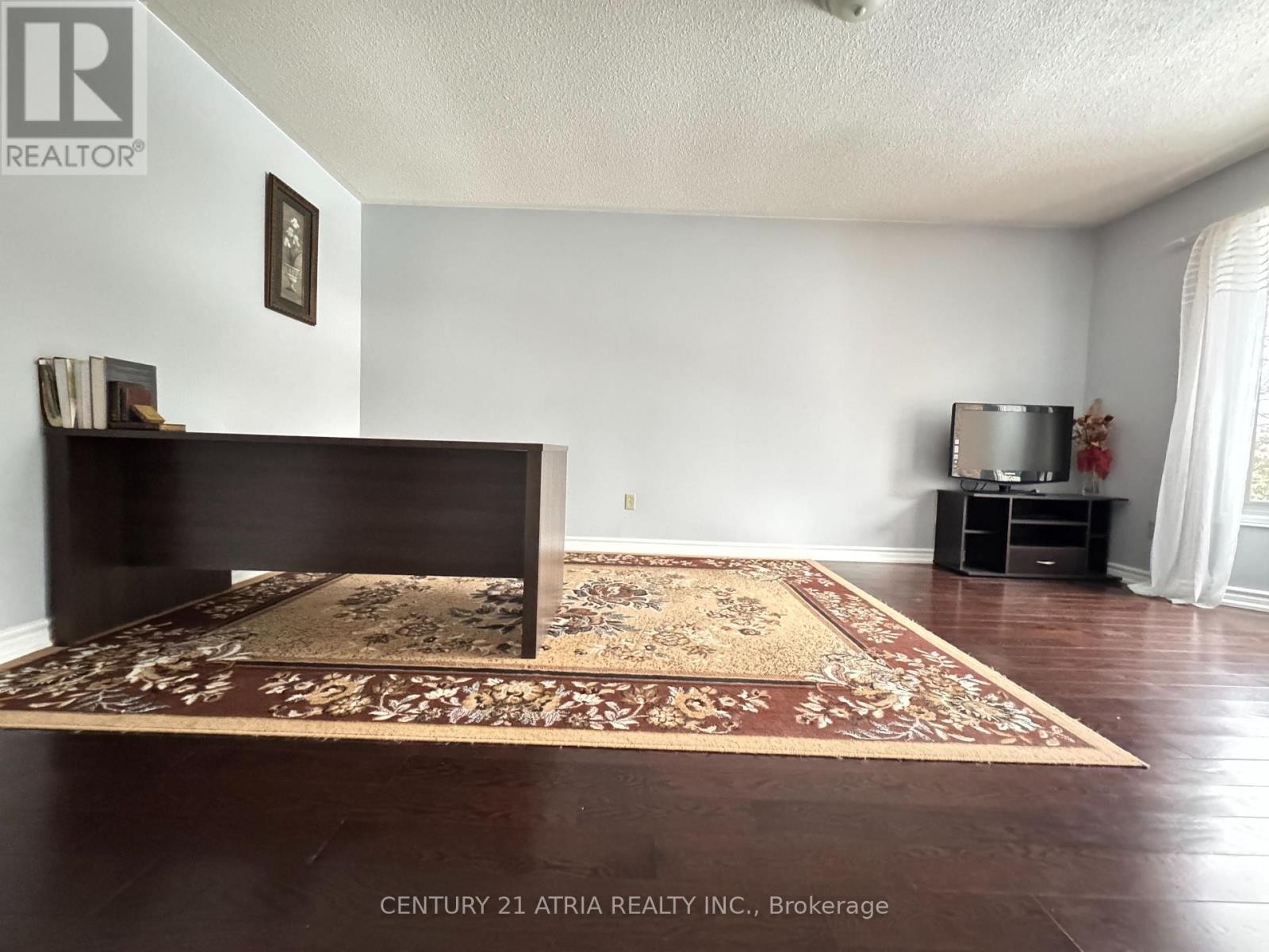 












15 TIMPSON DRIVE

,
Aurora (Aurora Highlands),




Ontario
L4G5K6

