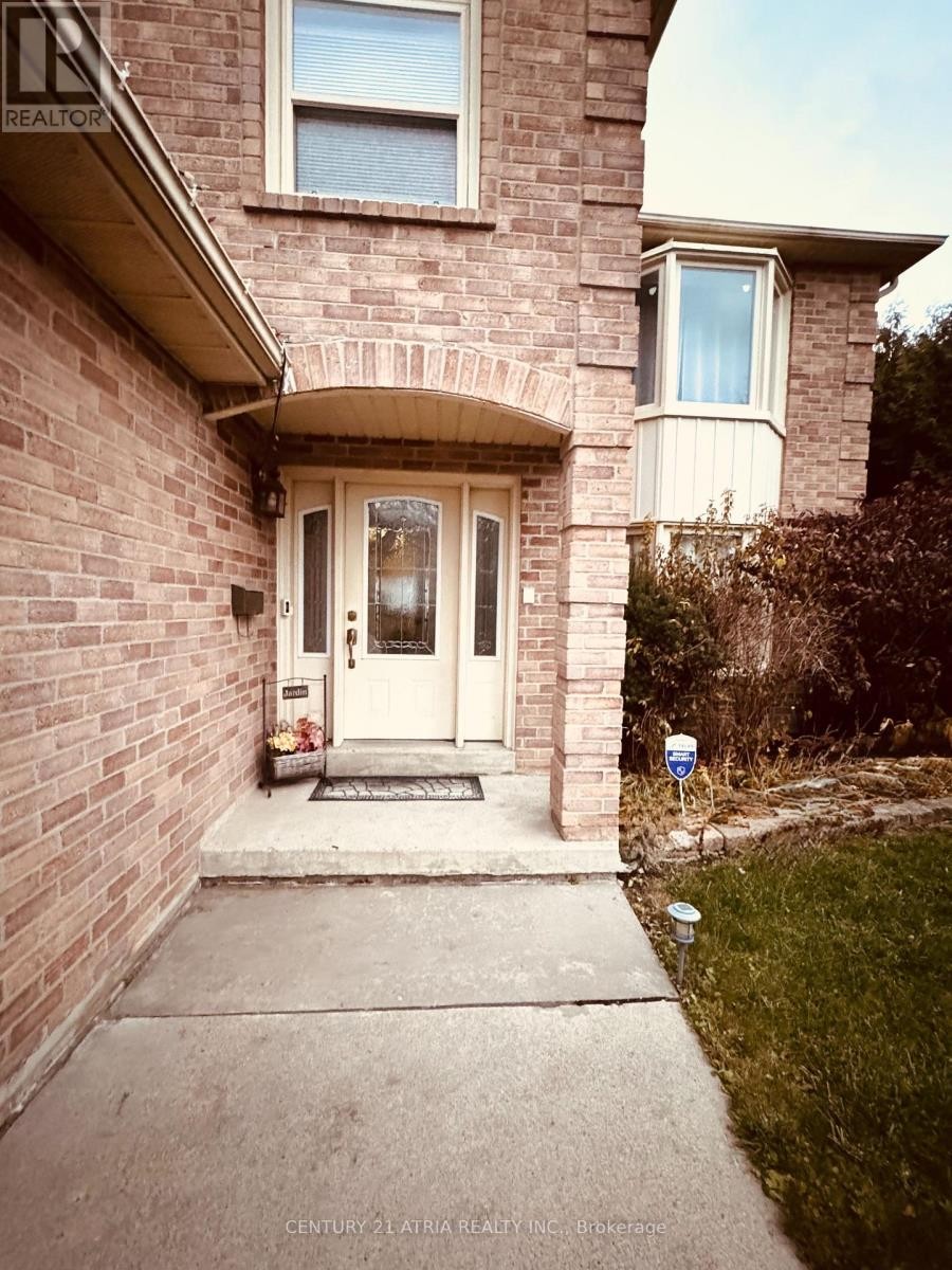 












15 TIMPSON DRIVE

,
Aurora (Aurora Highlands),




Ontario
L4G5K6

