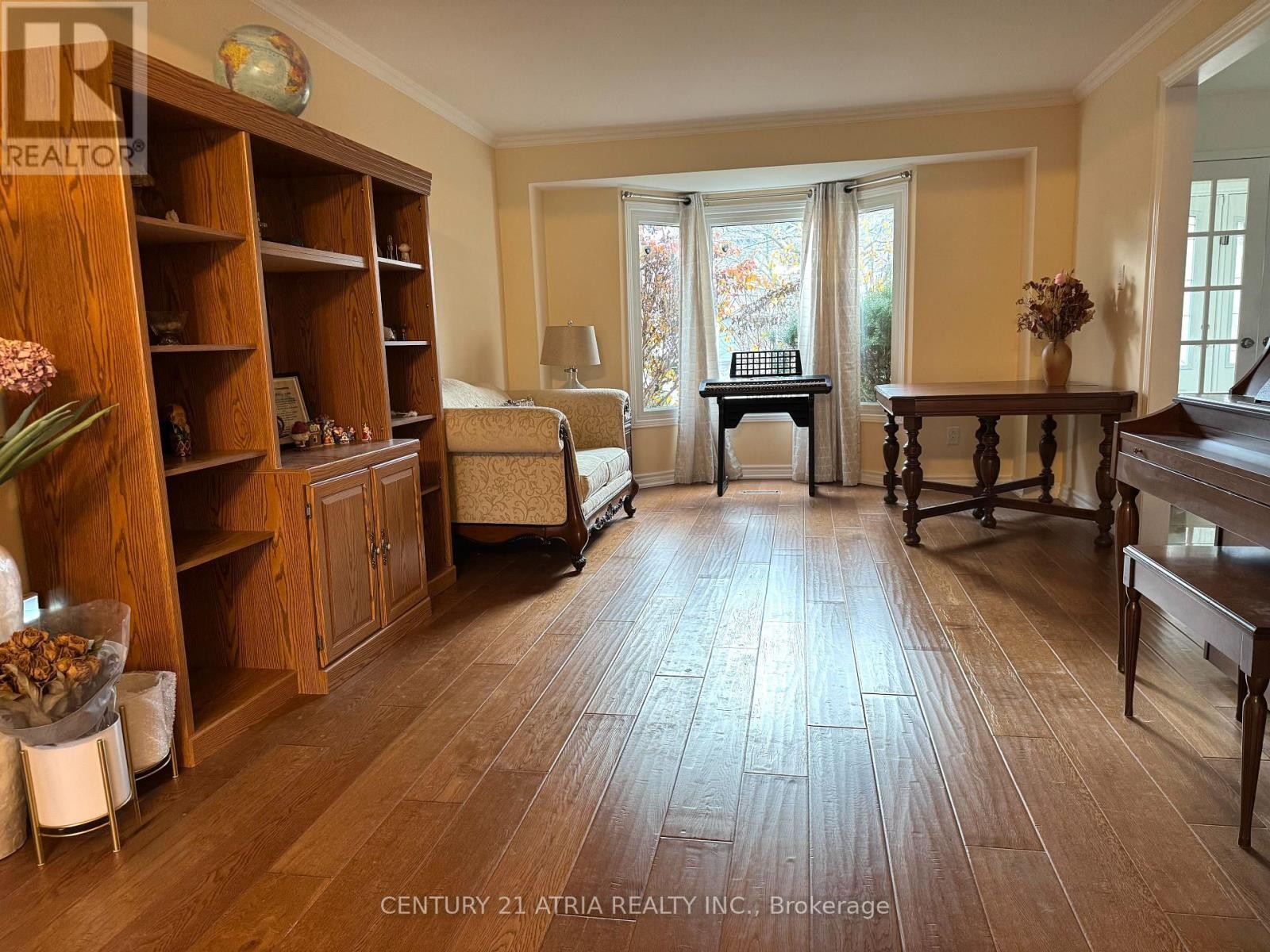 












15 TIMPSON DRIVE

,
Aurora (Aurora Highlands),




Ontario
L4G5K6

