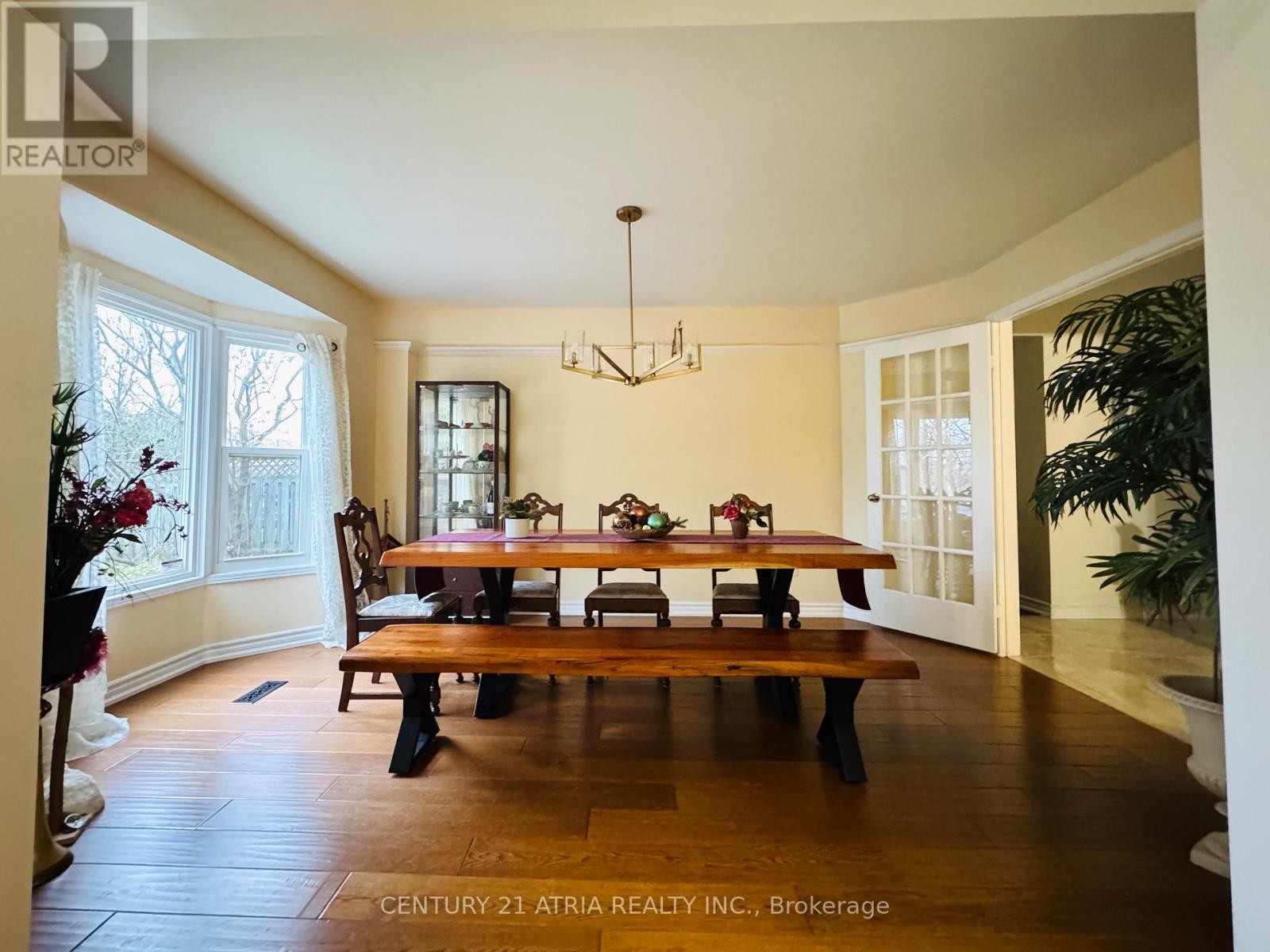 












15 TIMPSON DRIVE

,
Aurora (Aurora Highlands),




Ontario
L4G5K6

