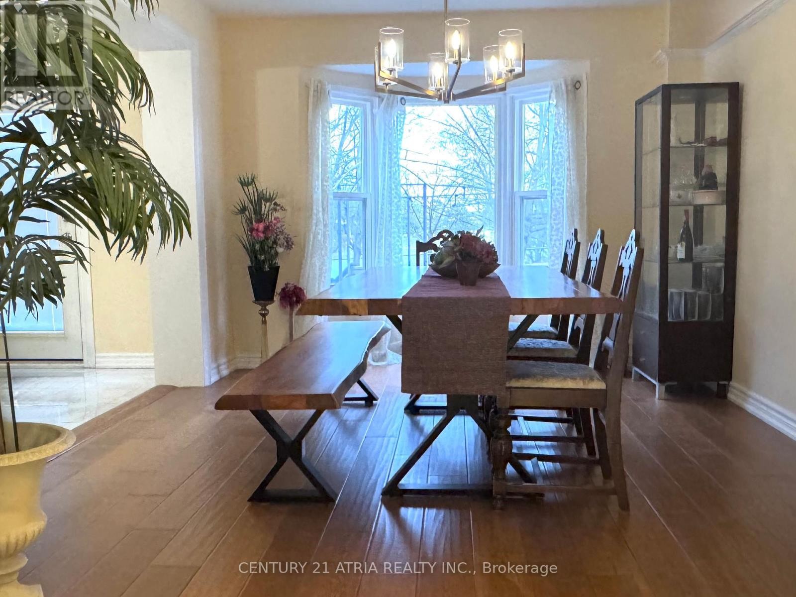 












15 TIMPSON DRIVE

,
Aurora (Aurora Highlands),




Ontario
L4G5K6

