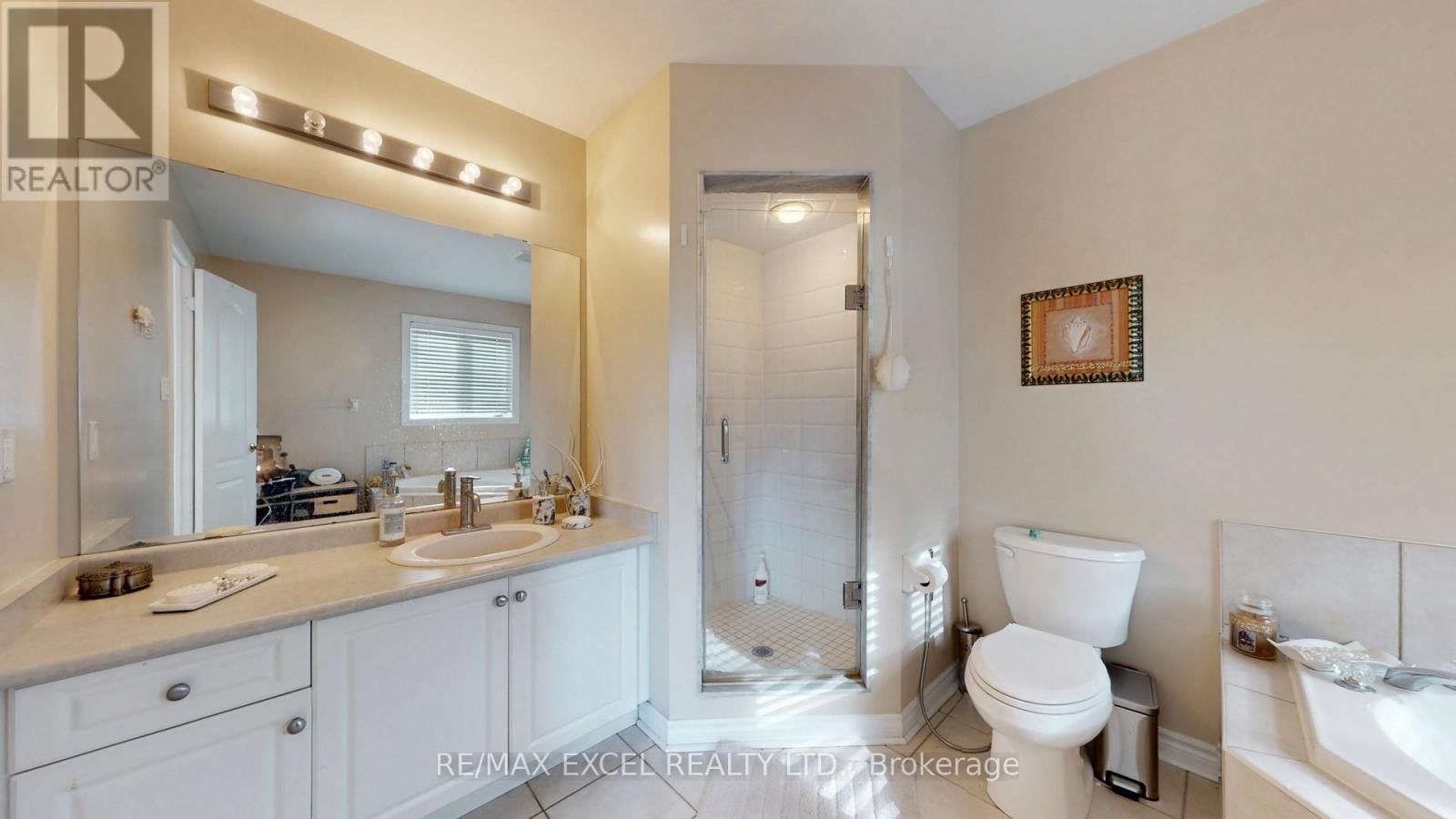 












50 WILDFLOWER DRIVE

,
Richmond Hill (Oak Ridges),




Ontario
L4E3Y7

