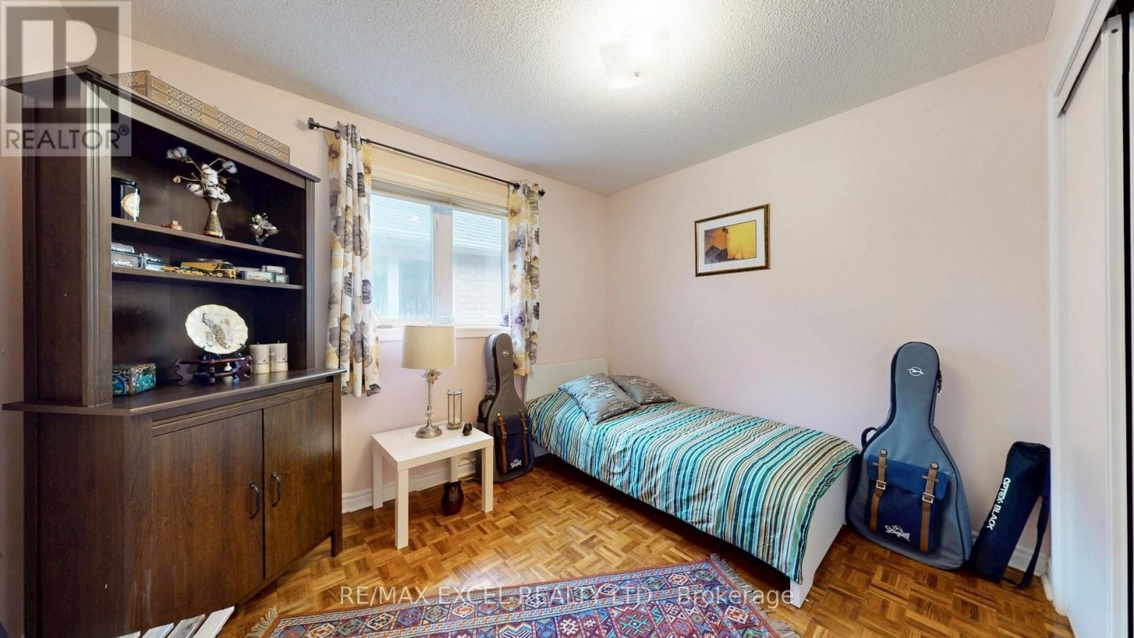 












50 WILDFLOWER DRIVE

,
Richmond Hill (Oak Ridges),




Ontario
L4E3Y7

