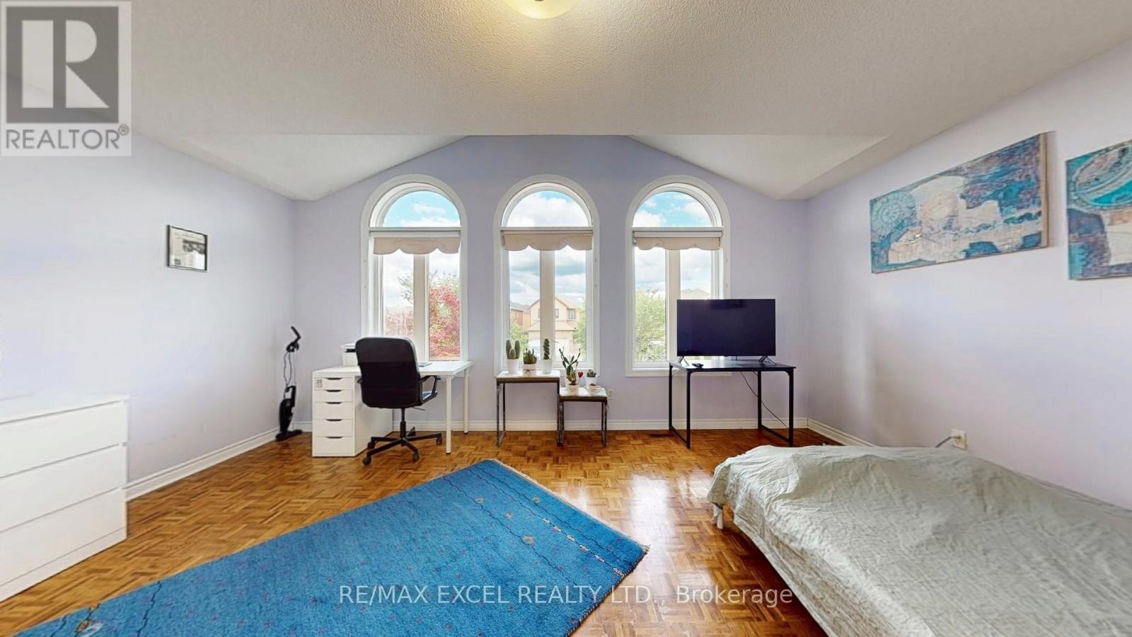 












50 WILDFLOWER DRIVE

,
Richmond Hill (Oak Ridges),




Ontario
L4E3Y7

