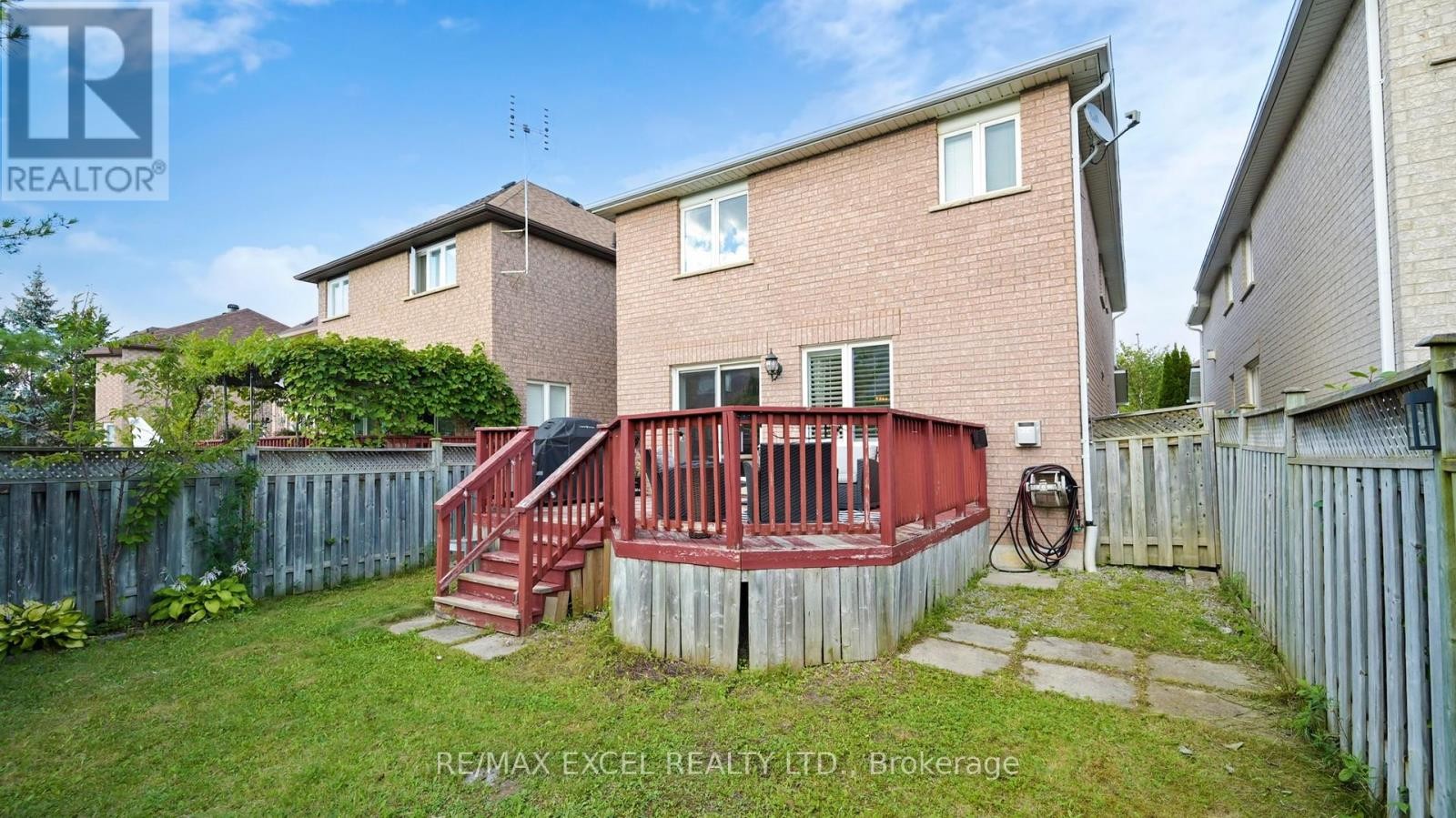 












50 WILDFLOWER DRIVE

,
Richmond Hill (Oak Ridges),




Ontario
L4E3Y7

