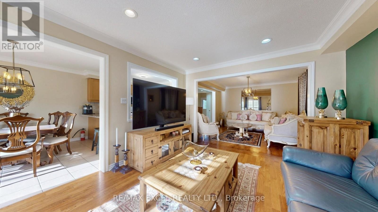 












50 WILDFLOWER DRIVE

,
Richmond Hill (Oak Ridges),




Ontario
L4E3Y7

