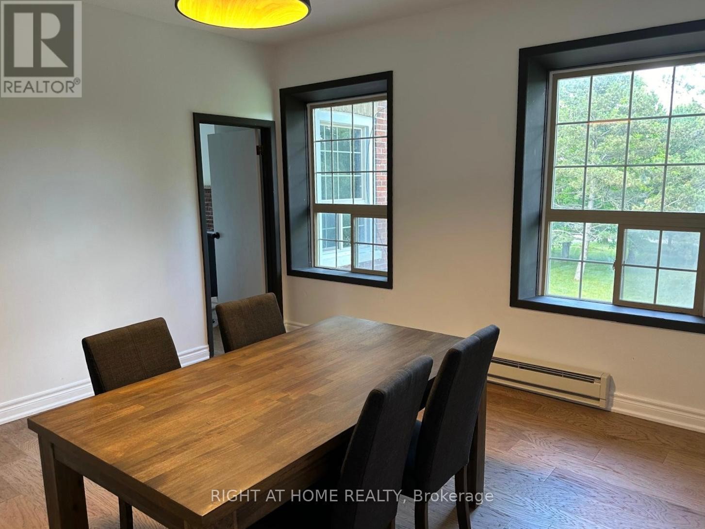 












17400 10TH CONCESSION N

,
King,




Ontario
L0G1T0

