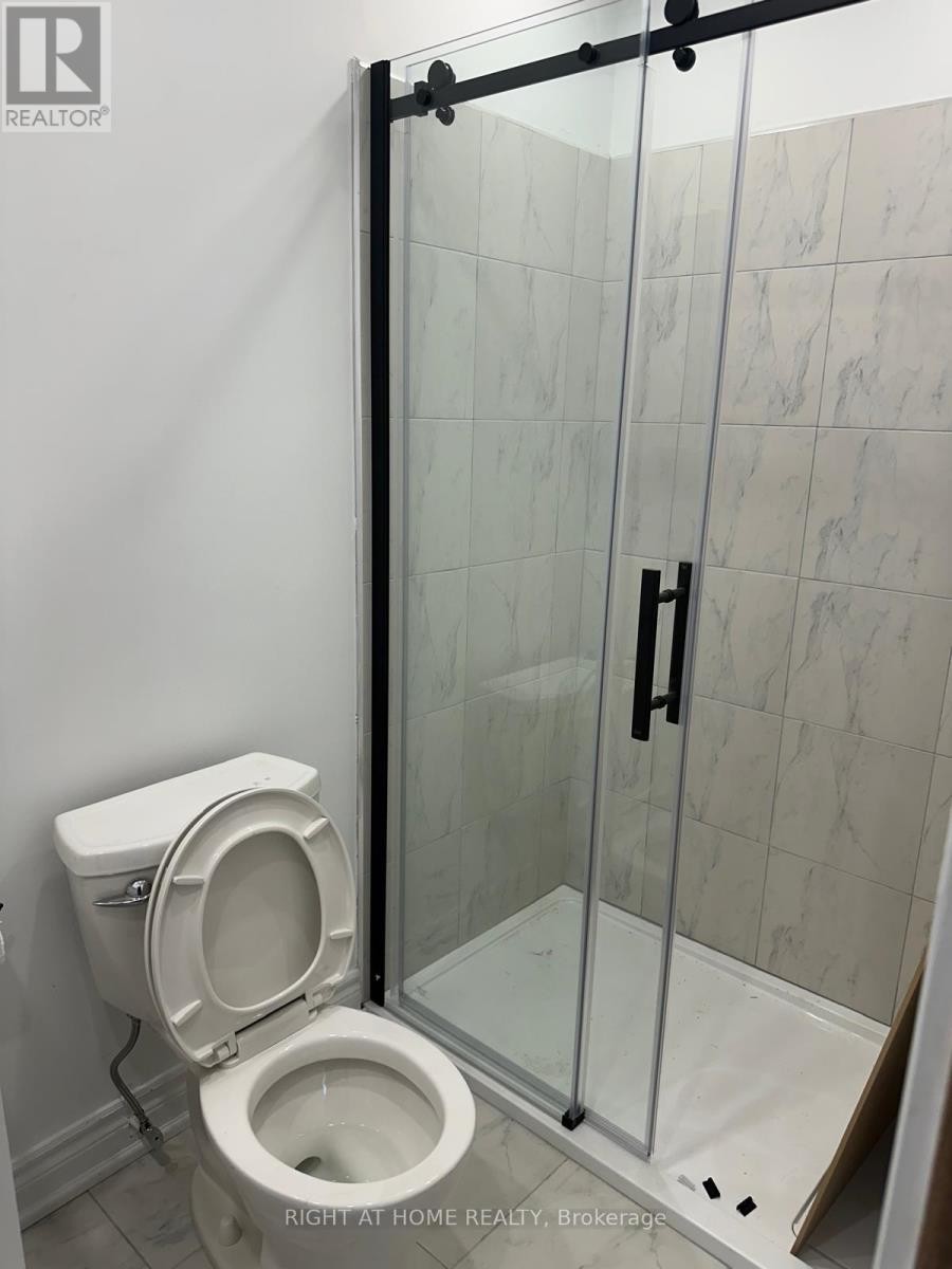 












17400 10TH CONCESSION N

,
King,




Ontario
L0G1T0

