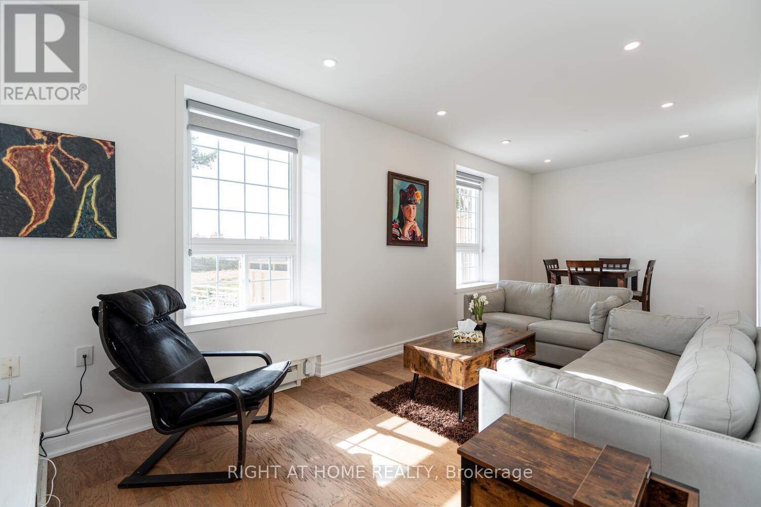 












17400 10TH CONCESSION N

,
King,




Ontario
L0G1T0

