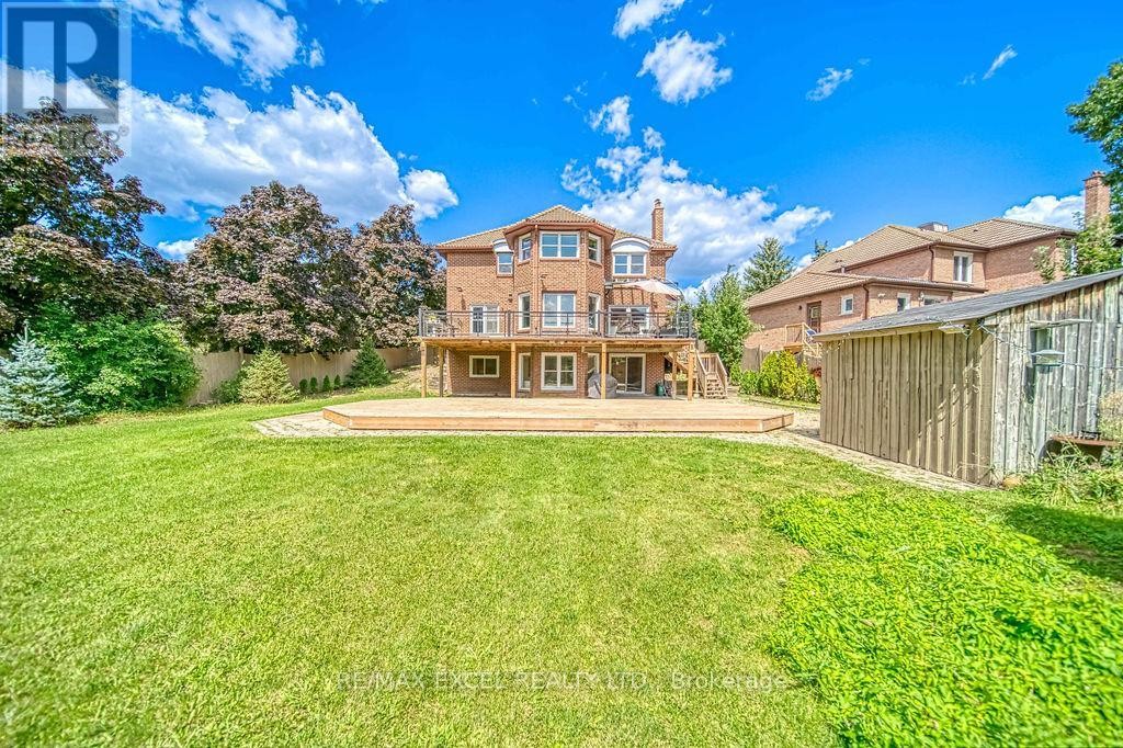 












88 MONTGOMERY COURT

,
Markham (Buttonville),




Ontario
L3R0C1

