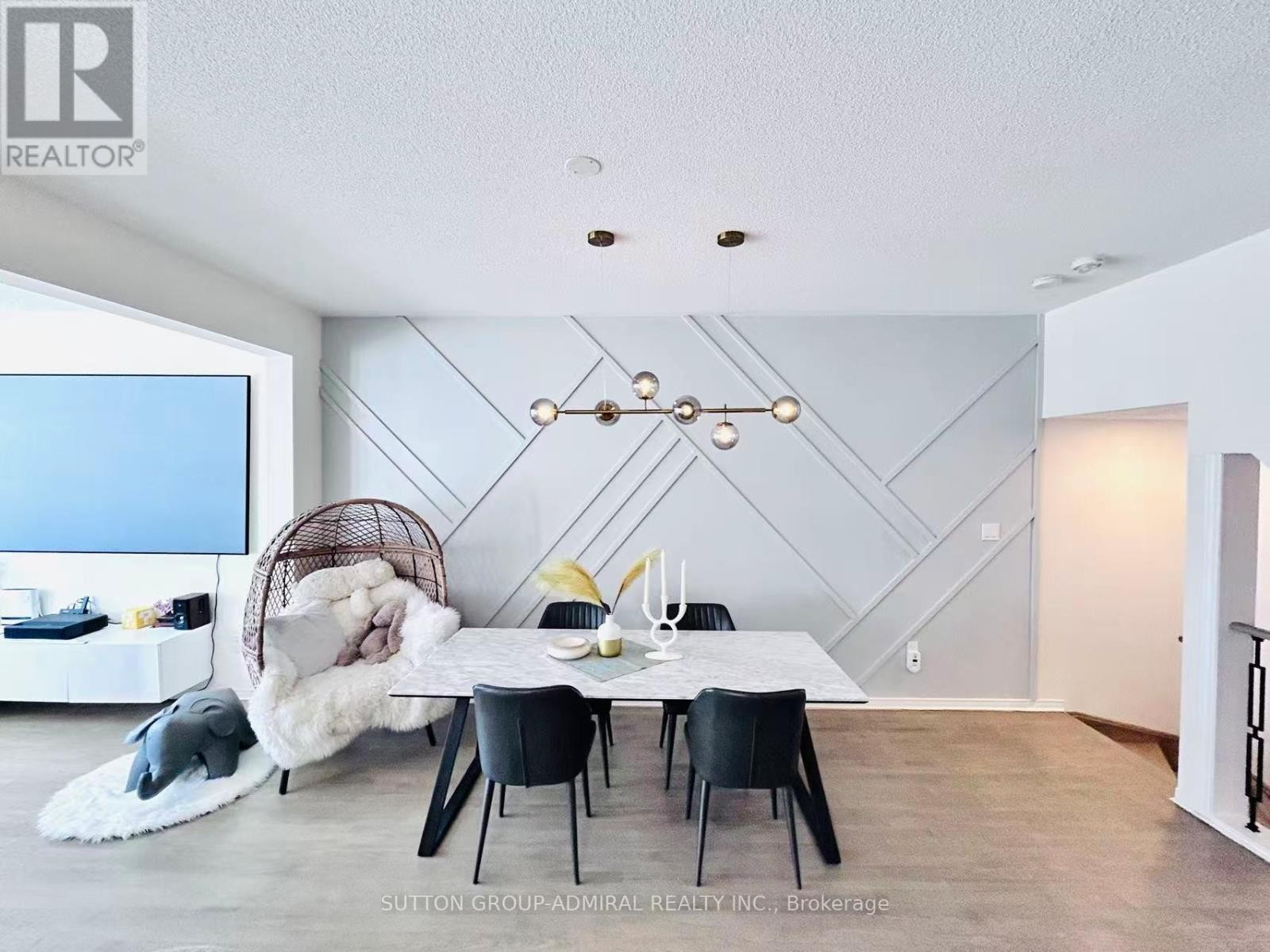 












14 MCGRATH AVENUE

,
Richmond Hill,




Ontario
L4S0K5

