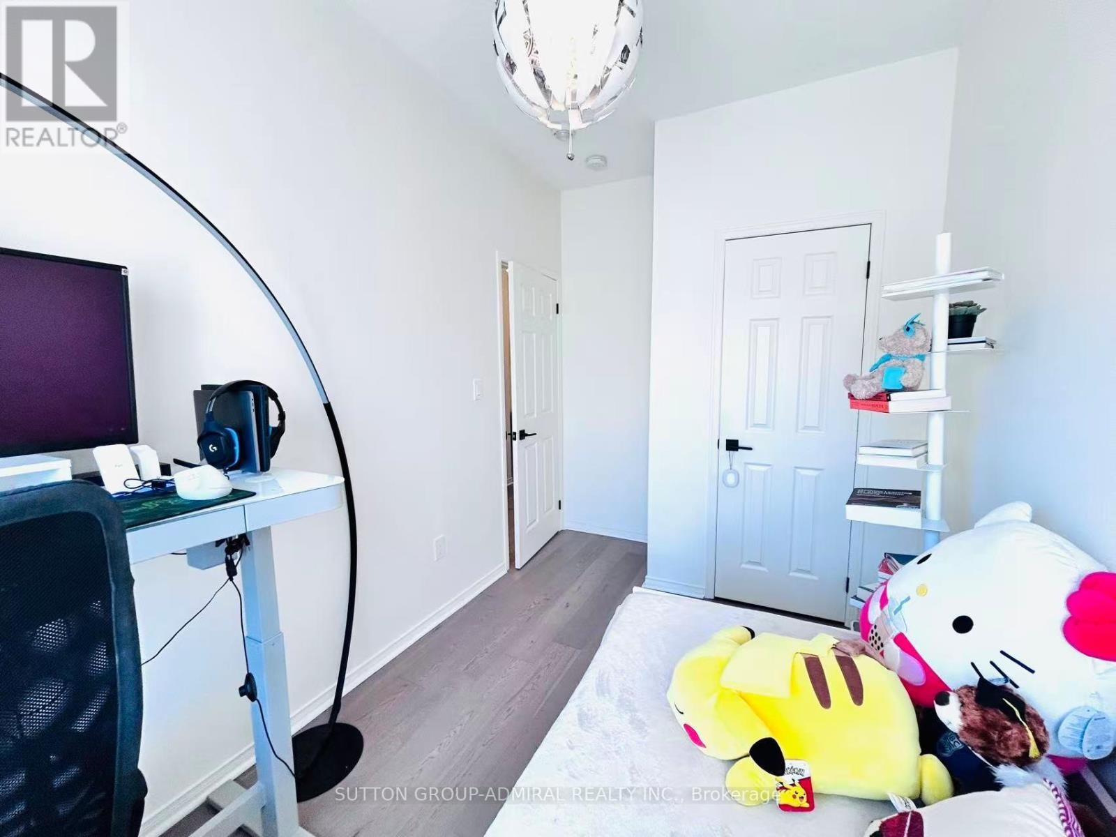 












14 MCGRATH AVENUE

,
Richmond Hill,




Ontario
L4S0K5

