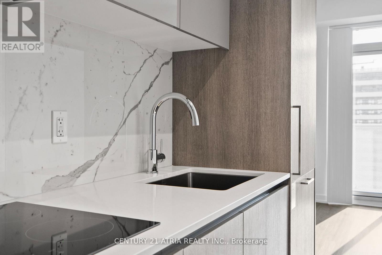 












4702 - 195 COMMERCE STREET

,
Vaughan (Vaughan Corporate Centre),




Ontario
L4K0P9

