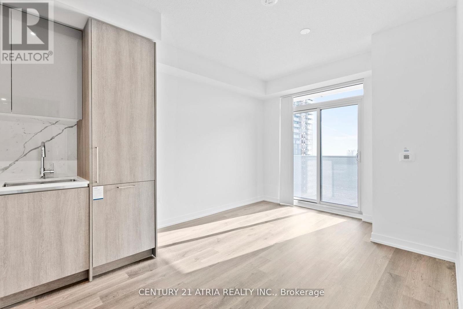 












4702 - 195 COMMERCE STREET

,
Vaughan (Vaughan Corporate Centre),




Ontario
L4K0P9

