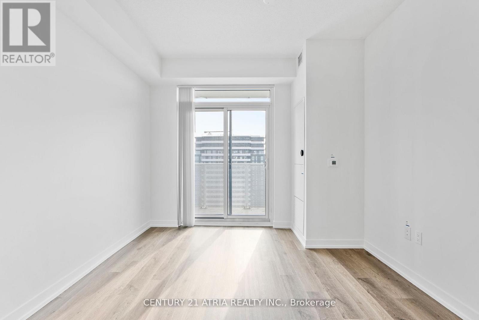 












4702 - 195 COMMERCE STREET

,
Vaughan (Vaughan Corporate Centre),




Ontario
L4K0P9

