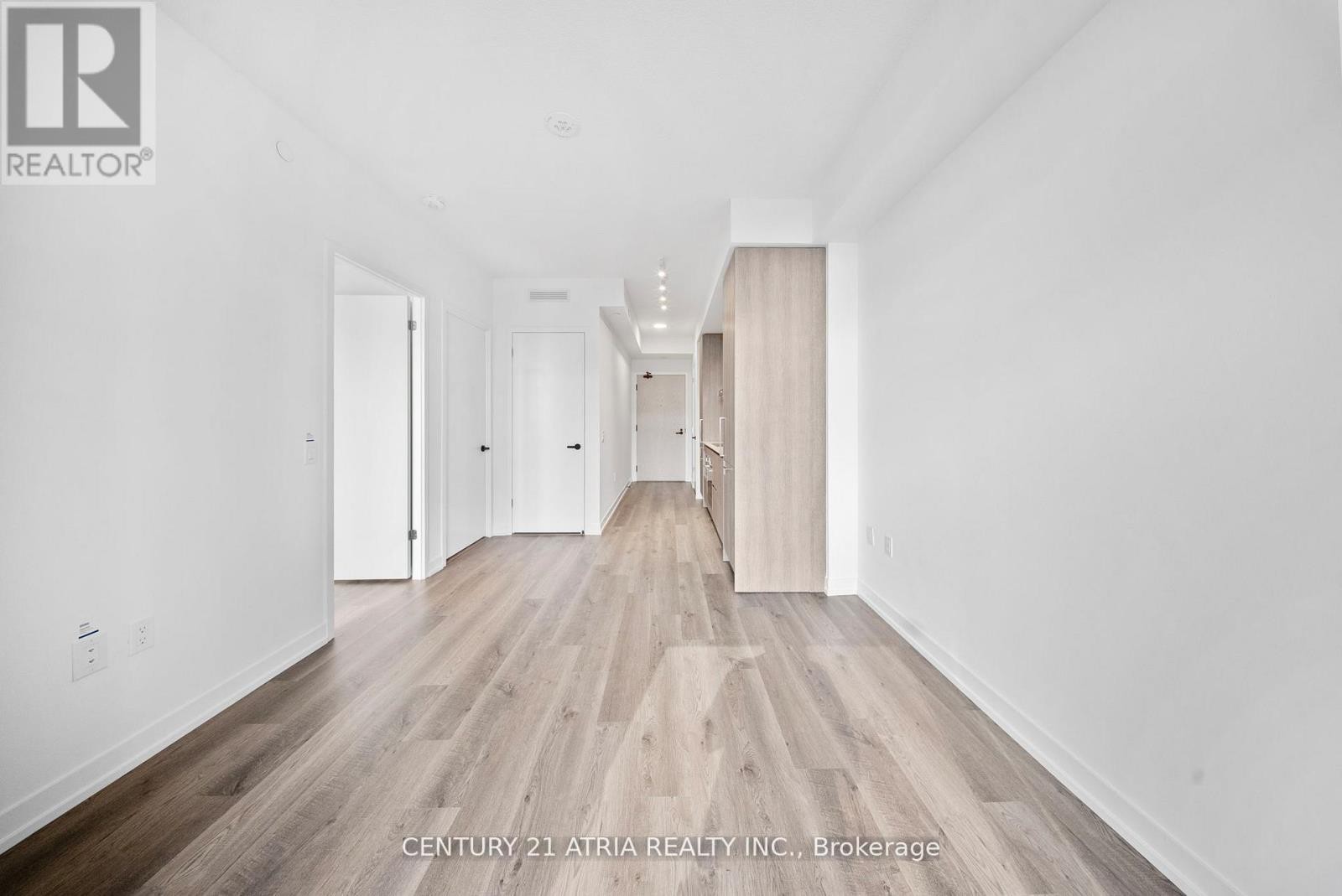 












4702 - 195 COMMERCE STREET

,
Vaughan (Vaughan Corporate Centre),




Ontario
L4K0P9

