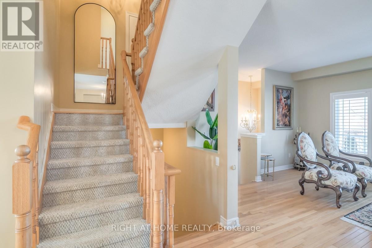 












63 SNOWY MEADOW AVENUE

,
Richmond Hill (Oak Ridges),




Ontario
L4E3V4

