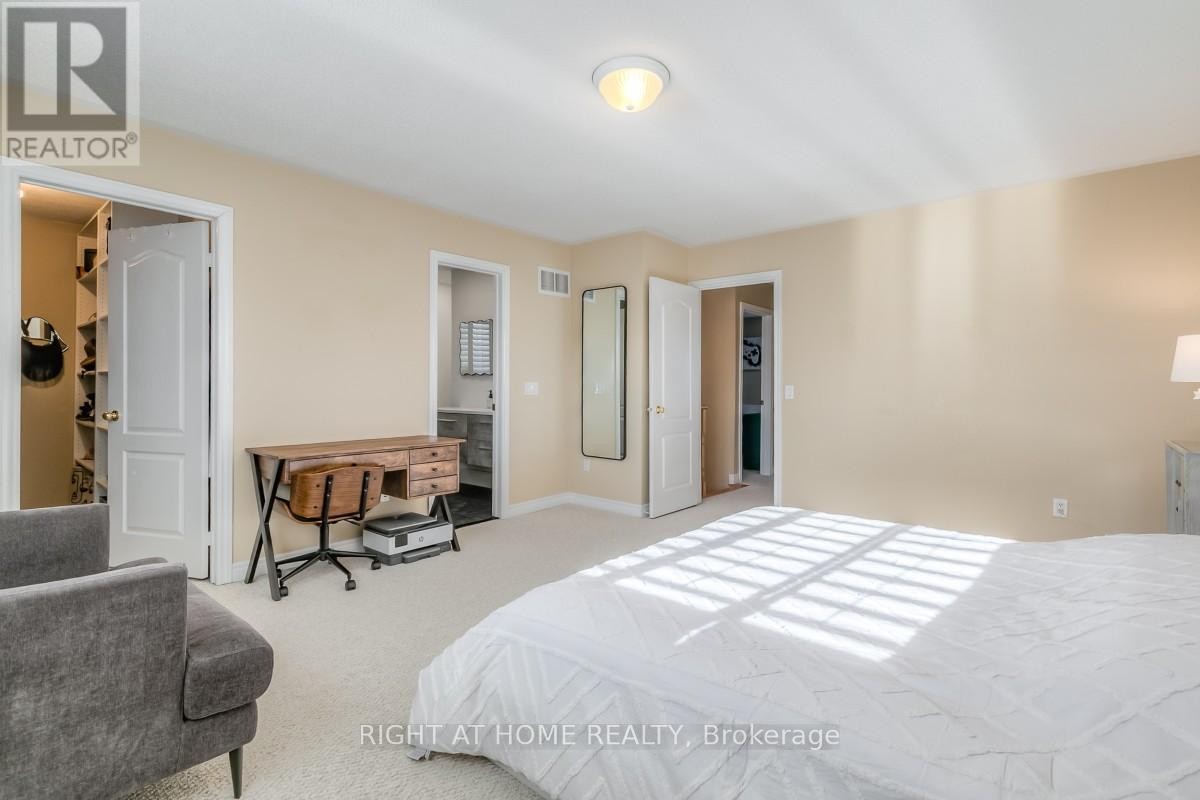 












63 SNOWY MEADOW AVENUE

,
Richmond Hill (Oak Ridges),




Ontario
L4E3V4

