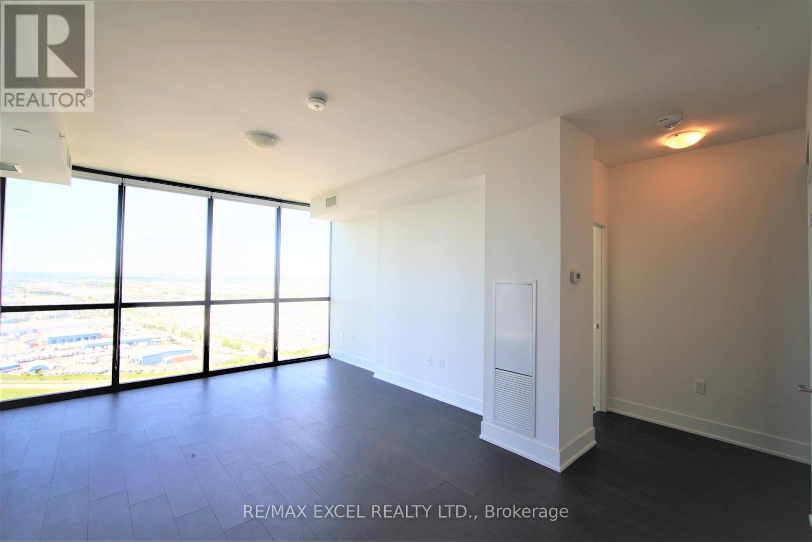 












2607 - 2908 HIGHWAY 7 ROAD

,
Vaughan (Concord),




Ontario
L4K1V5

