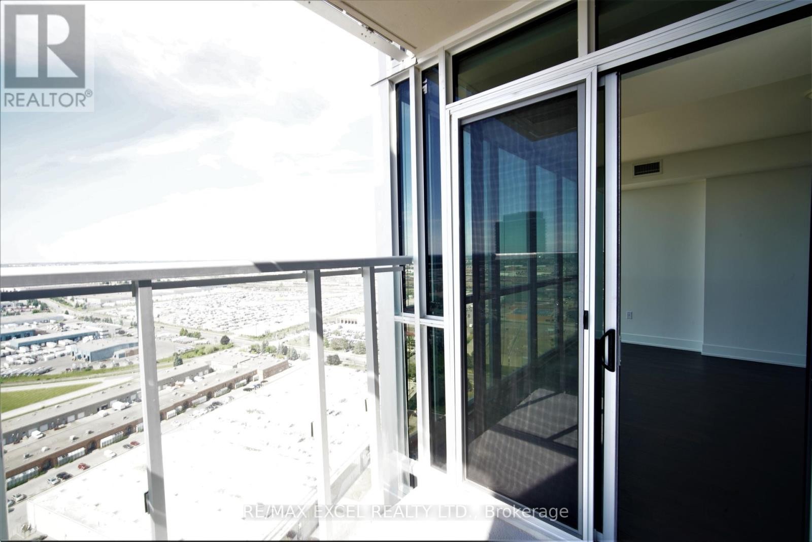 












2607 - 2908 HIGHWAY 7 ROAD

,
Vaughan (Concord),




Ontario
L4K1V5

