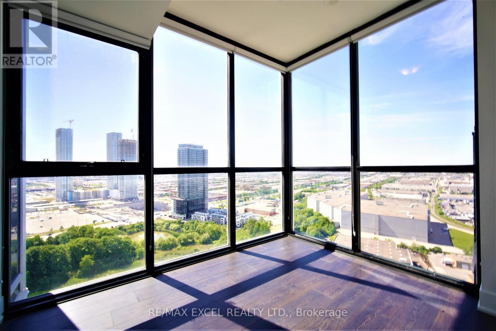 












2607 - 2908 HIGHWAY 7 ROAD

,
Vaughan (Concord),




Ontario
L4K1V5

