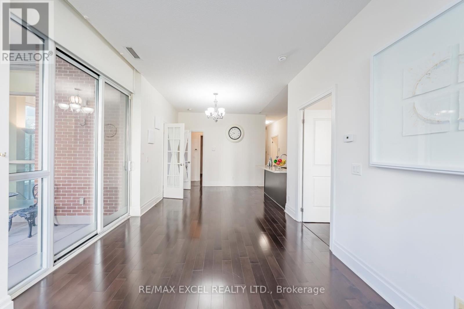 












110 - 1 UPPER DUKE CRESCENT

,
Markham (Unionville),




Ontario
L6G0B6

