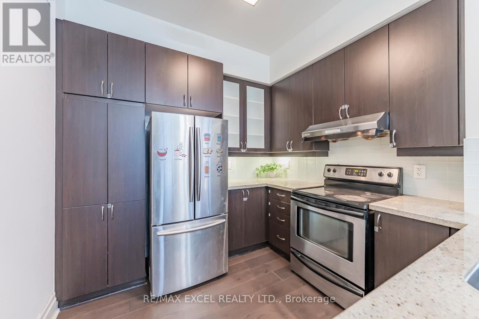 












110 - 1 UPPER DUKE CRESCENT

,
Markham (Unionville),




Ontario
L6G0B6

