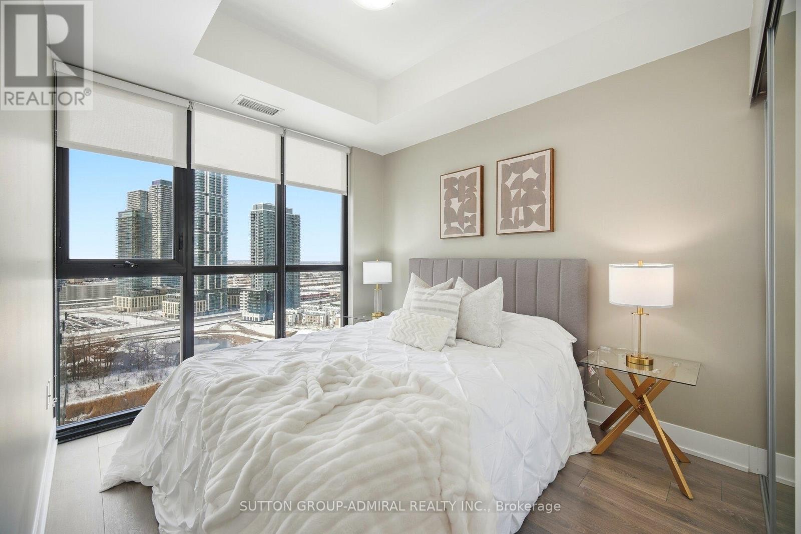 












2908 HIGHWAY 7

,
Vaughan (Concord),




Ontario
L4K0K5

