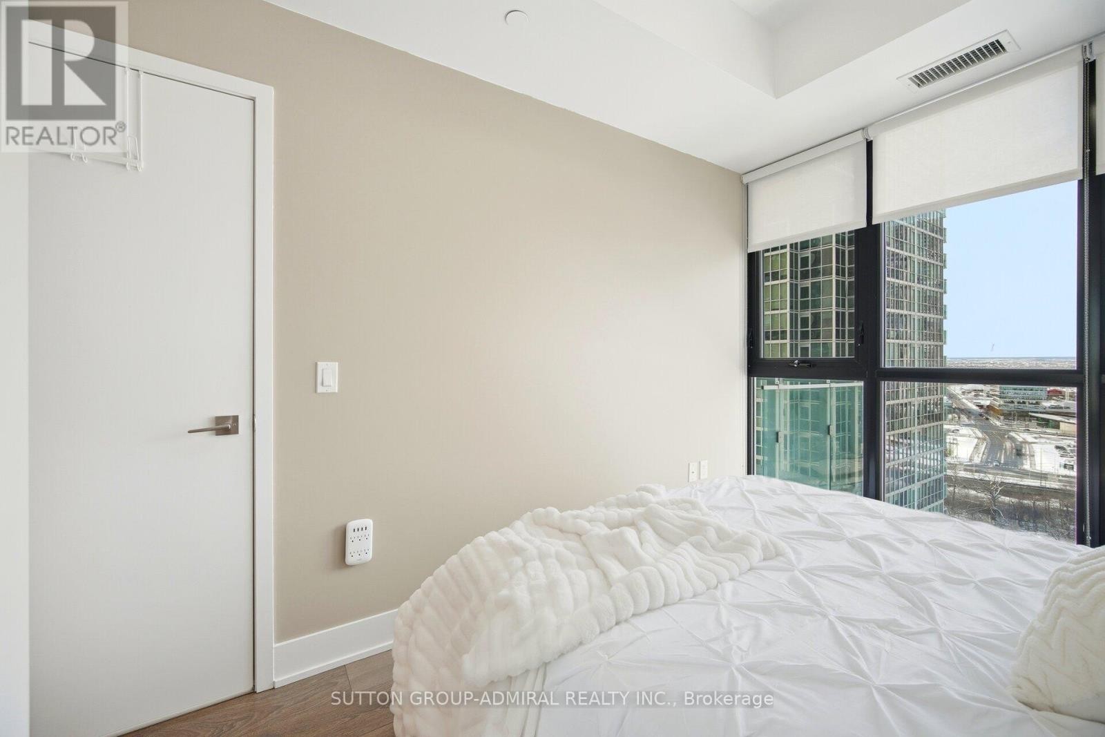 












2908 HIGHWAY 7

,
Vaughan (Concord),




Ontario
L4K0K5

