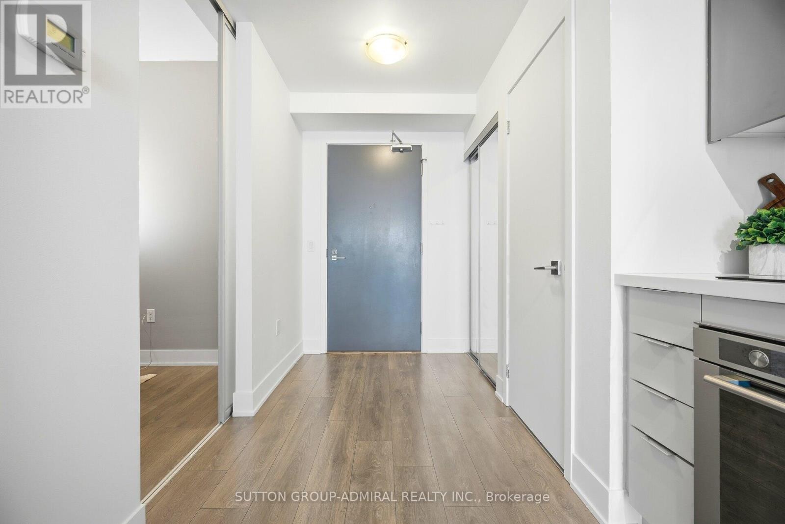 












2908 HIGHWAY 7

,
Vaughan (Concord),




Ontario
L4K0K5

