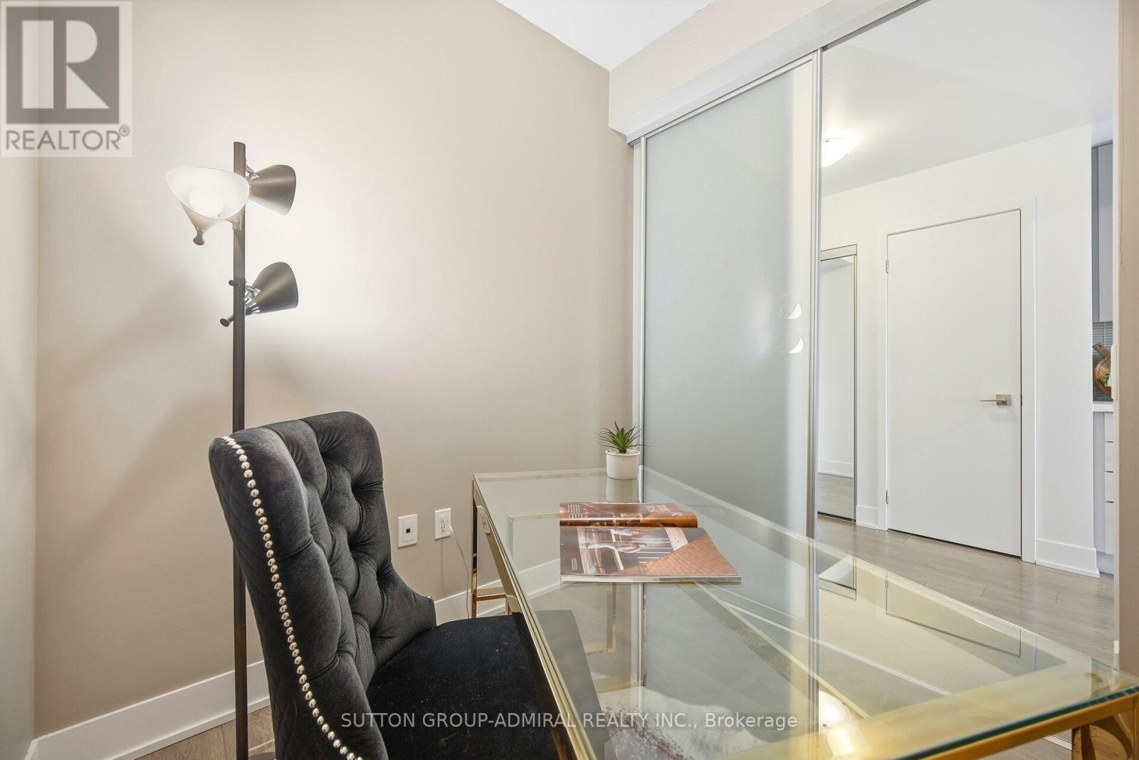 












2908 HIGHWAY 7

,
Vaughan (Concord),




Ontario
L4K0K5

