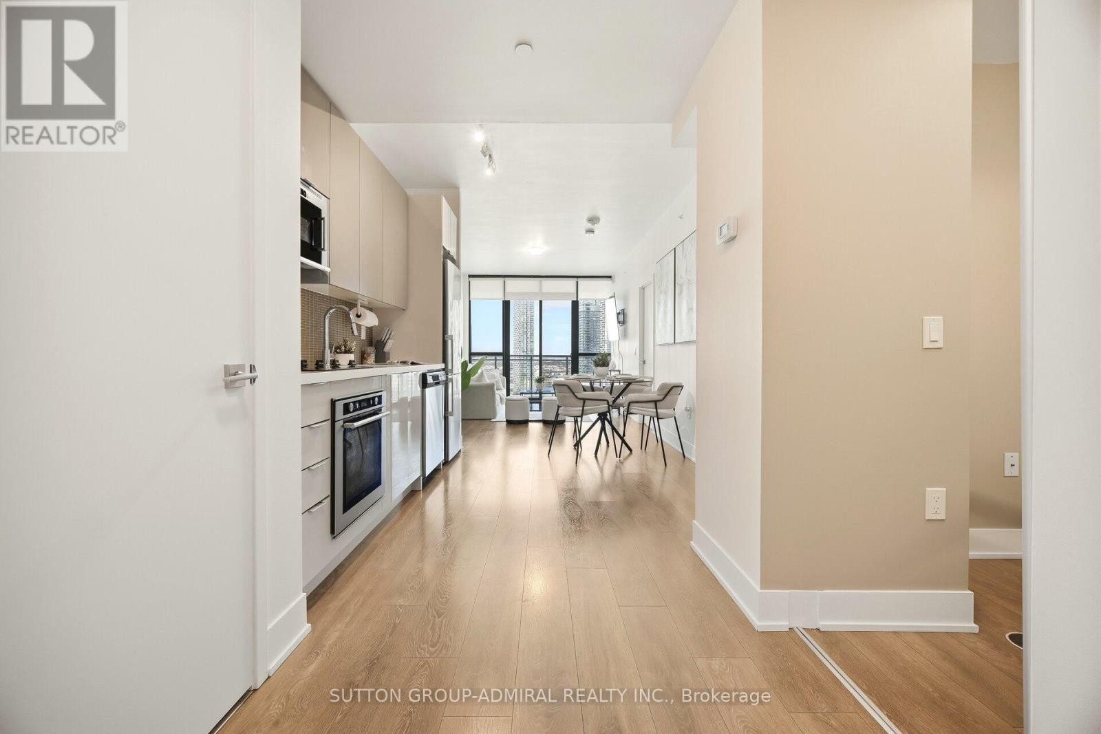 












2908 HIGHWAY 7

,
Vaughan (Concord),




Ontario
L4K0K5

