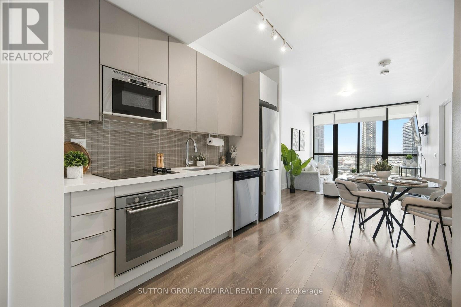 












2908 HIGHWAY 7

,
Vaughan (Concord),




Ontario
L4K0K5

