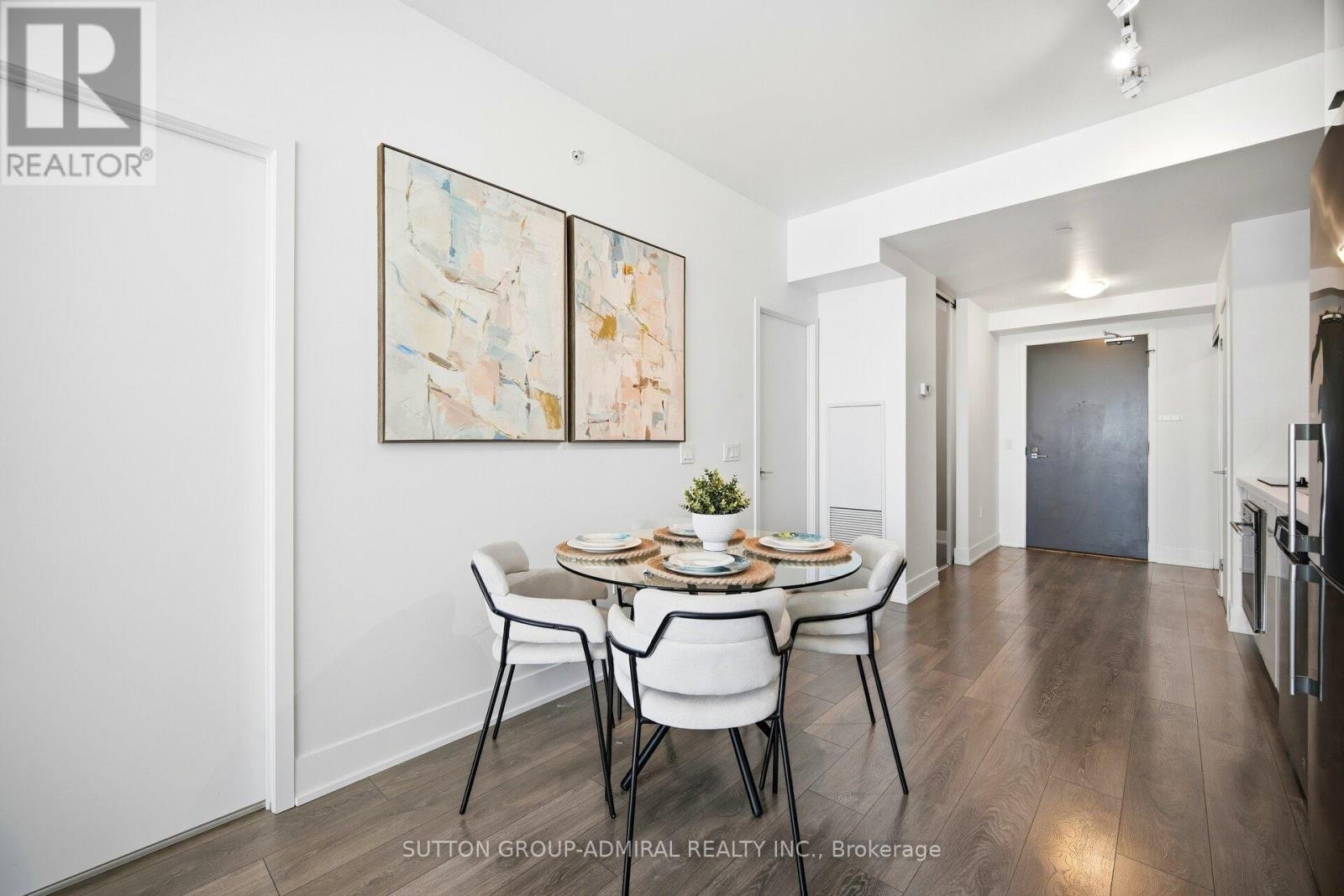 












2908 HIGHWAY 7

,
Vaughan (Concord),




Ontario
L4K0K5

