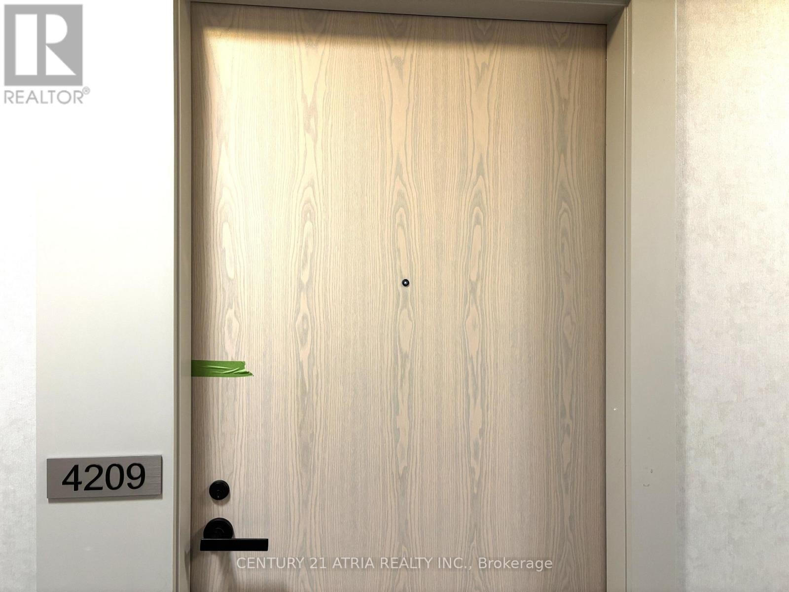 












4209 - 28 INTERCHANGE WAY

,
Vaughan (Vaughan Corporate Centre),




Ontario
L4K0P8

