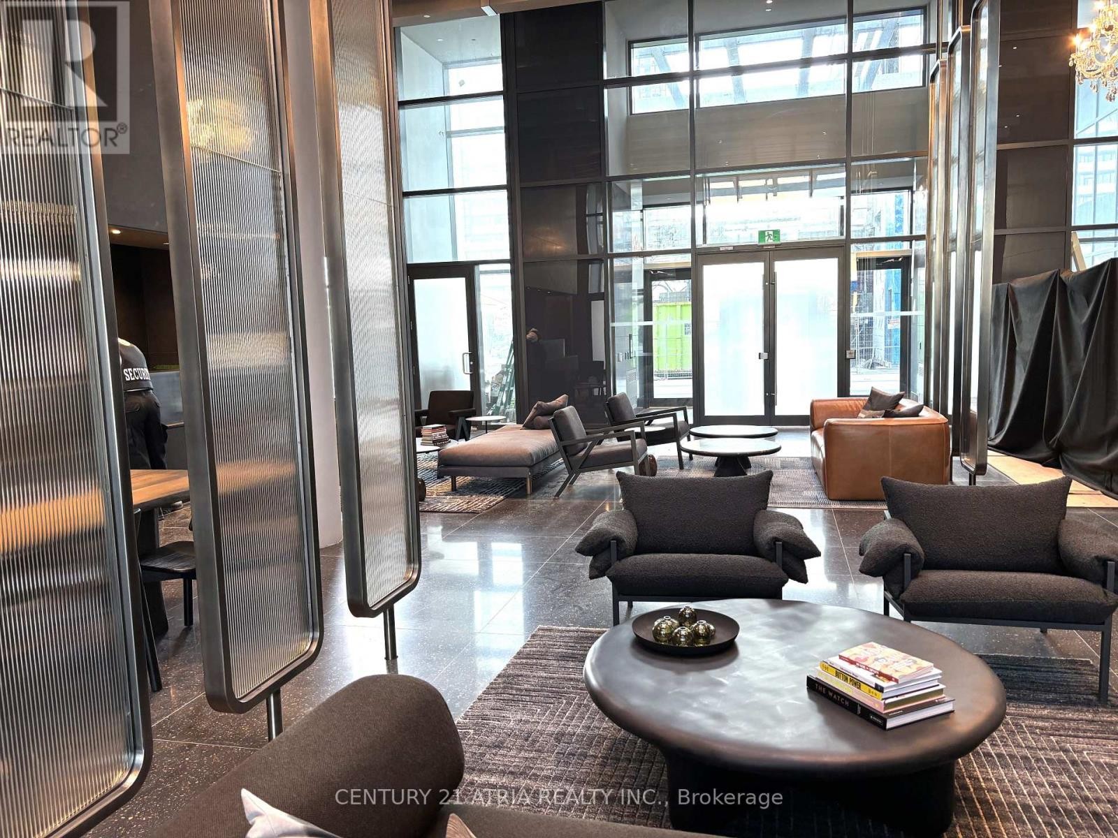 












4209 - 28 INTERCHANGE WAY

,
Vaughan (Vaughan Corporate Centre),




Ontario
L4K0P8

