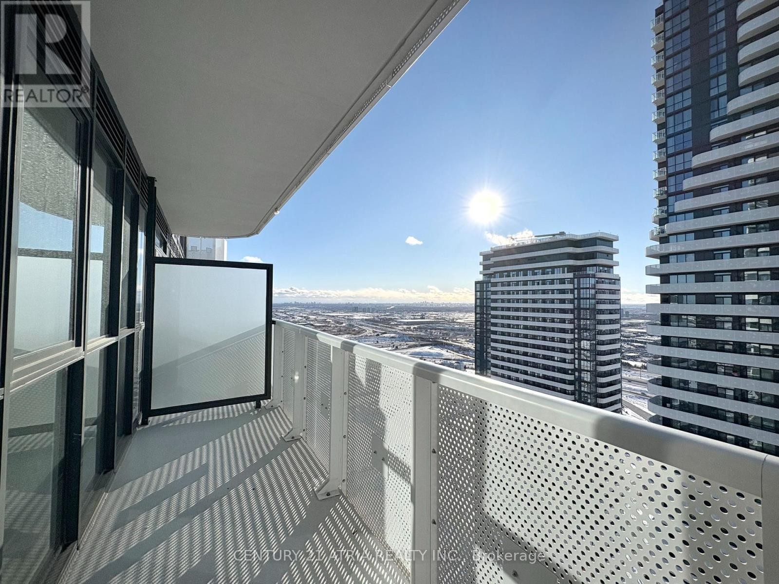 












4801 - 8 INTERCHANGE WAY

,
Vaughan (Vaughan Corporate Centre),




Ontario
L4K0R2

