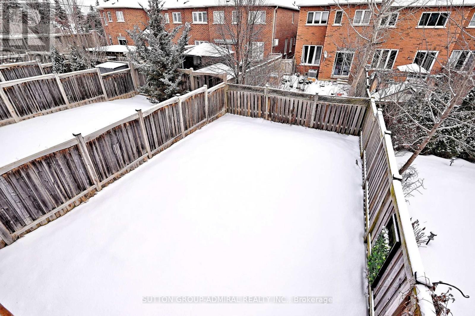 












41 BIG HILL CRESCENT

,
Vaughan (Patterson),




Ontario
L6A4S1

